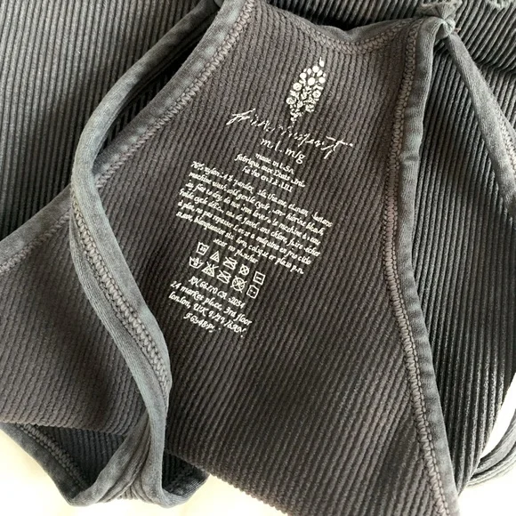 NEW Free People Movement Happiness Runs Long Crop Tank - Picture 12 of 12